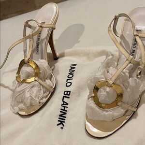 Manolo Blahnik Elegant Gold and Cream Heels